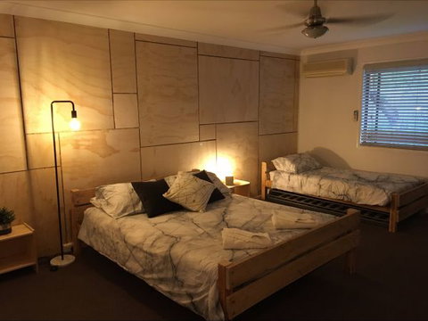 The Grove On Russell - Accommodation Kalgoorlie 1