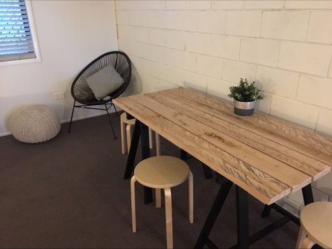 The Grove On Russell - Accommodation Kalgoorlie 2