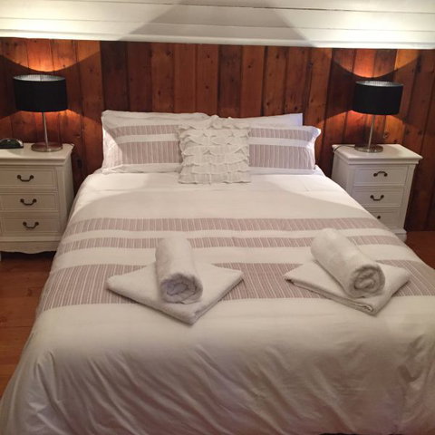 The Churches Accommodation - Accommodation Kalgoorlie 8