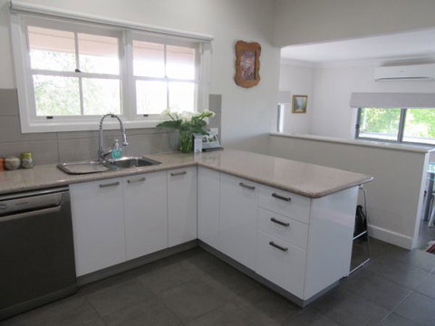 Valley View Cottage - Accommodation Kalgoorlie 1