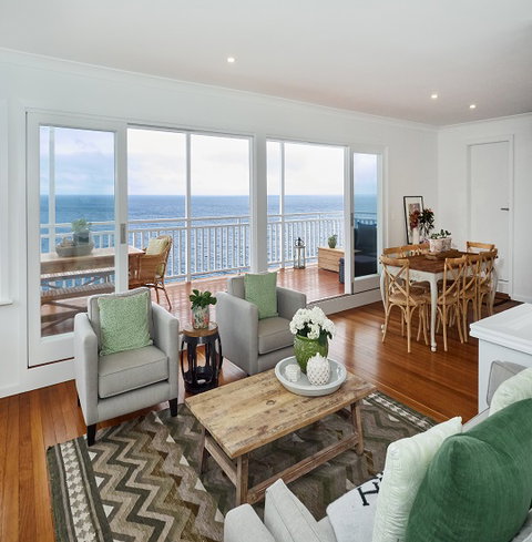 BetinaKing - Accommodation Kalgoorlie 0