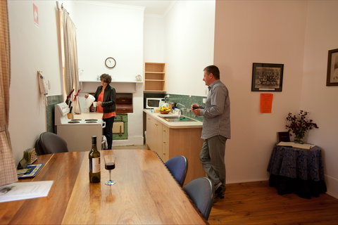 Black Jack Get-A-Way - Nana's Home - Accommodation Kalgoorlie 3