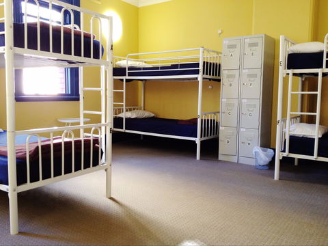 Central Perk Backpackers - Accommodation Kalgoorlie 2