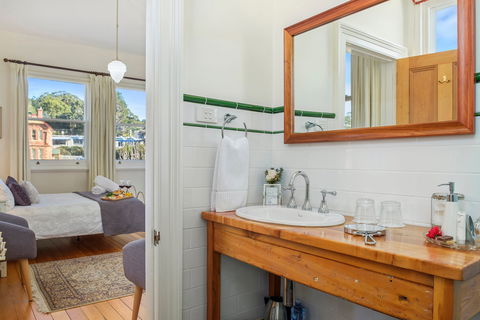 Cygnet Old Bank B&B - Accommodation Kalgoorlie 2