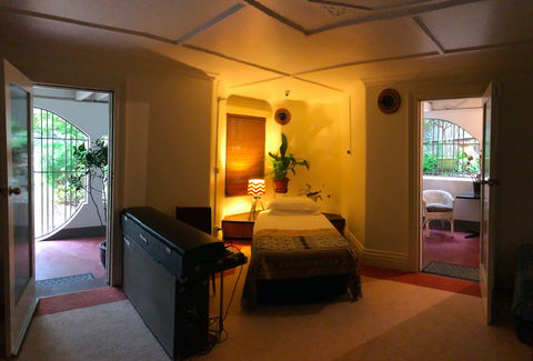 Eastern Beach Art House - Accommodation Kalgoorlie 6