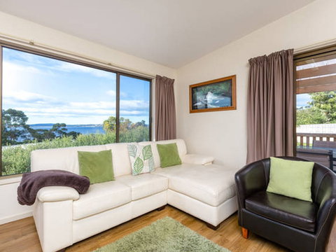 Mirramar House - Accommodation Kalgoorlie 0