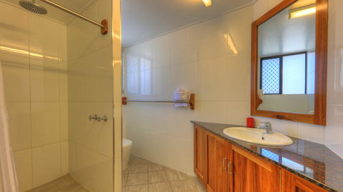 Sky View Units - Accommodation Kalgoorlie 3