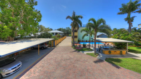 Sky View Units - Accommodation Kalgoorlie 4