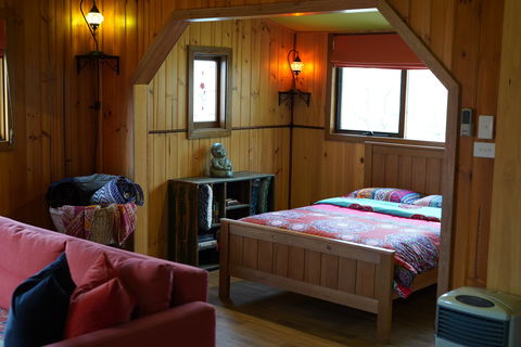 Tiandi Wildlife Sanctuary Farm Stay - Jambalaya Cottage - Accommodation Kalgoorlie 1