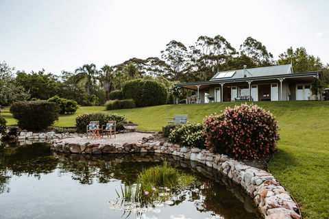Yellow Dog Cottage - Accommodation Kalgoorlie 0