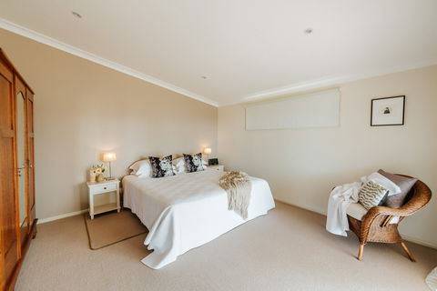 Yellow Dog Cottage - Accommodation Kalgoorlie 3