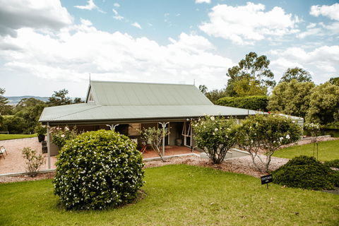 Yellow Dog Cottage - Accommodation Kalgoorlie 9