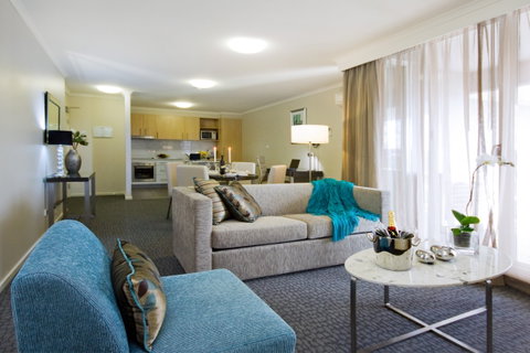 Pacific Suites Canberra - Accommodation Kalgoorlie 5