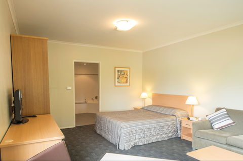 The Crown Hotel Motel - Accommodation Kalgoorlie 3