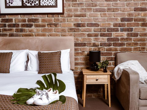 The Haus Group - Hahndorf - Accommodation Kalgoorlie 1