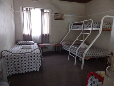 Victoria Hotel: Moonan Flat - Accommodation Kalgoorlie 2