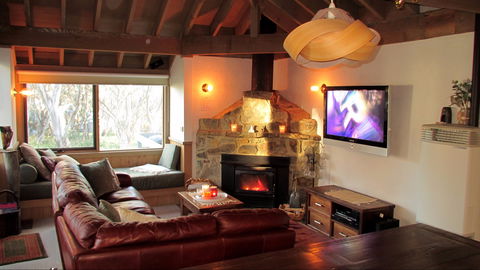 Wallace's - Crystal Creek Chalet 1 - Accommodation Kalgoorlie 2