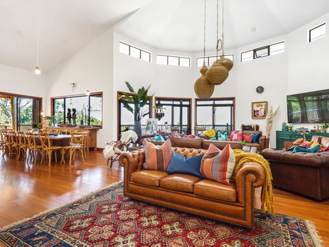 Aquila Retreat Eco Mansion - Accommodation Kalgoorlie 0