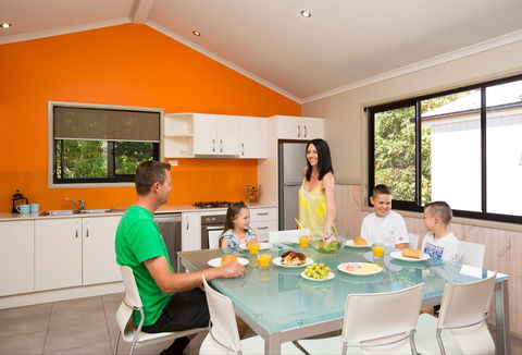 Burleigh Beach Tourist Park - Accommodation Kalgoorlie 0