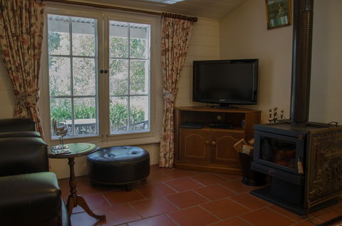 Ford Cottage Bed & Breakfast - Accommodation Kalgoorlie 2