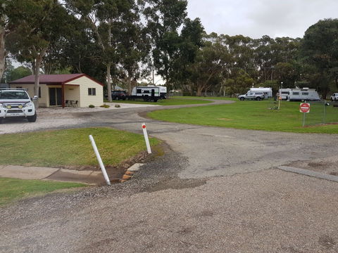 Riverton Caravan Park - Accommodation Kalgoorlie 2