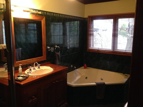 Studio Cottages Romantic Hideaway - Accommodation Kalgoorlie 1