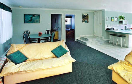 Ocean Pines Holiday Apartments - Accommodation Kalgoorlie 0