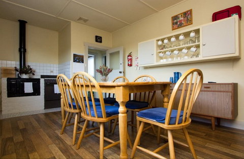 Lady Barron Holiday Home - Accommodation Kalgoorlie 1