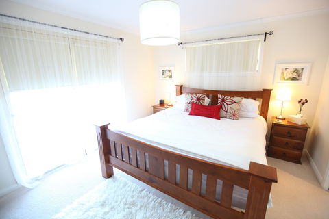 One Tree Bed And Breakfast: The Suite And The Retreat - Accommodation Kalgoorlie 0