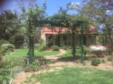 Red Hill Cottage - Accommodation Kalgoorlie 1