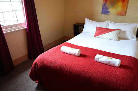 Royal Hotel Cooma - Accommodation Kalgoorlie 1