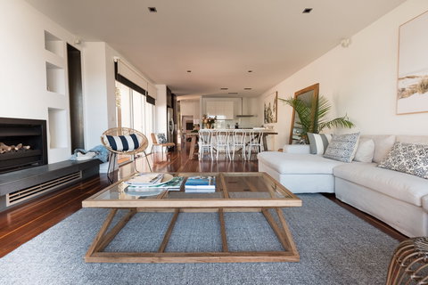 Spinnakers Waterfront - Accommodation Kalgoorlie 0