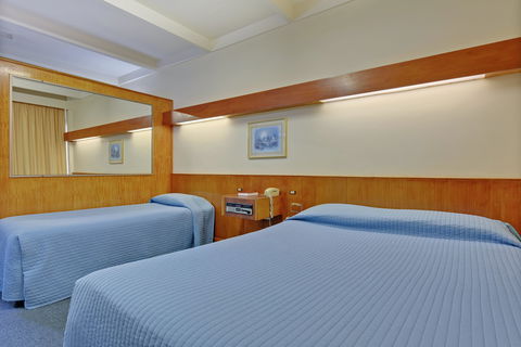 Village Family Motor Inn - Accommodation Kalgoorlie 2