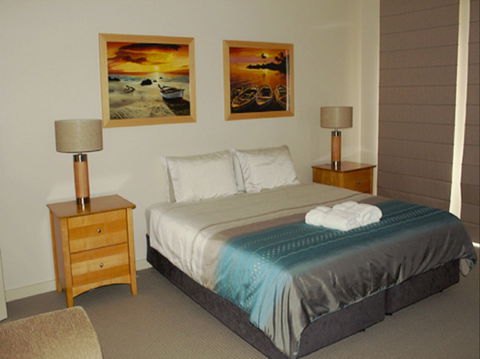 Why Not Waterfront Unit 1 - Accommodation Kalgoorlie 2