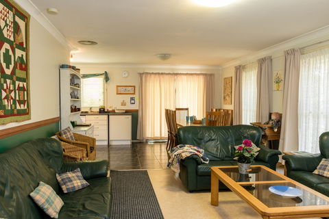Arcadia House - Accommodation Kalgoorlie 2