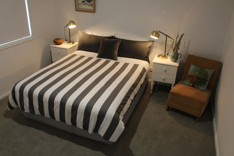 Barefoot Beach House - Accommodation Kalgoorlie 2