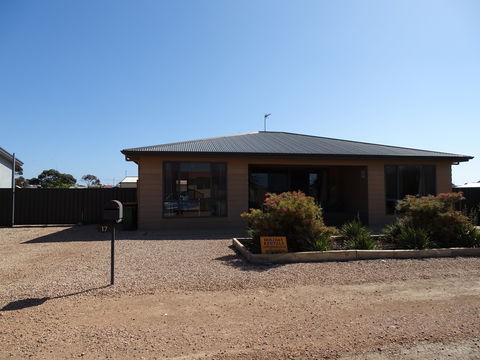 Baydream - Accommodation Kalgoorlie 0