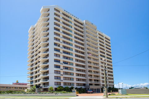 Breakers North - Absolute Beach Front Holiday Apartments - Accommodation Kalgoorlie 1