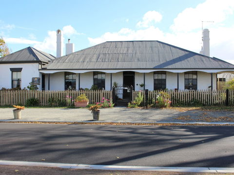 Ivy On Glenelg - Accommodation Kalgoorlie 0