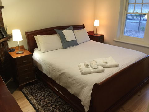 MacDonnell House, Naracoorte - Accommodation Kalgoorlie 1