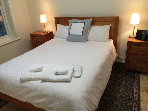 MacDonnell House, Naracoorte - Accommodation Kalgoorlie 2