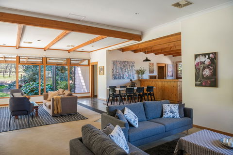 McLaren Vale Getaways - Accommodation Kalgoorlie 1