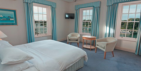 Oscars Waterfront Boutique Hotel - Accommodation Kalgoorlie 1