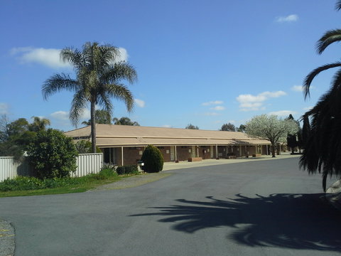 Paradise Lakes Motel - Accommodation Kalgoorlie 0