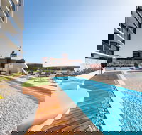 The Milton Brisbane - Accommodation Kalgoorlie