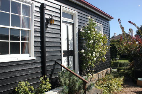 Alice's Cottages - Accommodation Kalgoorlie 1