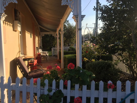 Bellamona - Cosy Georgian Cottage - Accommodation Kalgoorlie 1