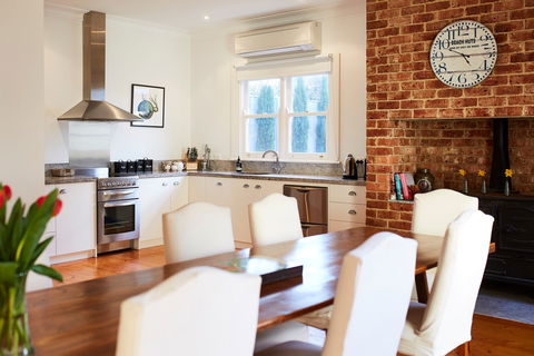 Clydesville Queenscliff - Accommodation Kalgoorlie 1