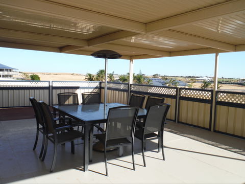 Deck To Sea - Accommodation Kalgoorlie 0