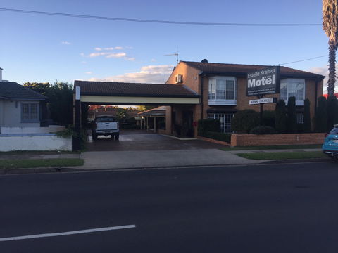Estelle Kramer Motel - Accommodation Kalgoorlie 0